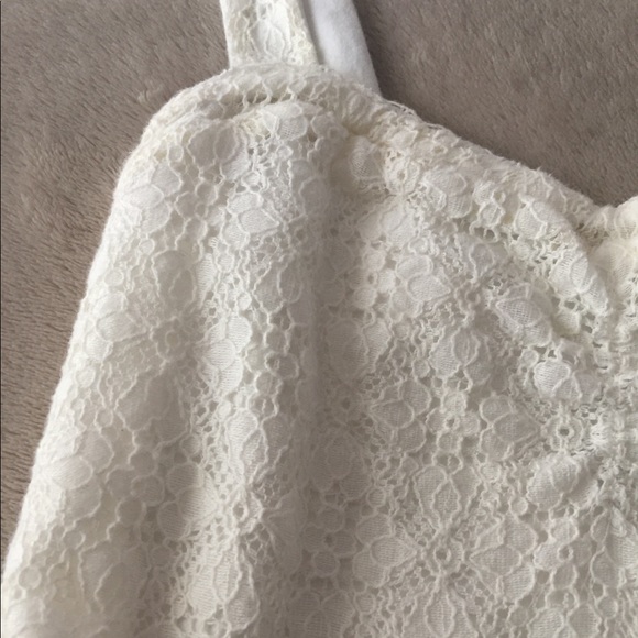 ❌SOLD❌ Aerie peplum top - Picture 4 of 7